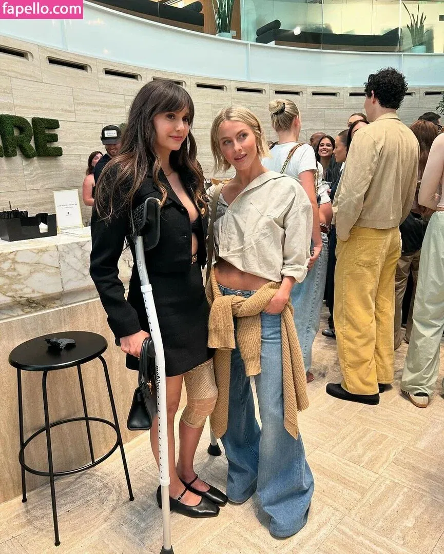 Nina Dobrev / nina Onlyfans Photo Gallery 