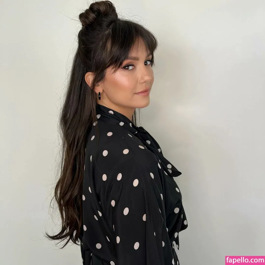 Nina Dobrev / nina Onlyfans Photo Gallery 