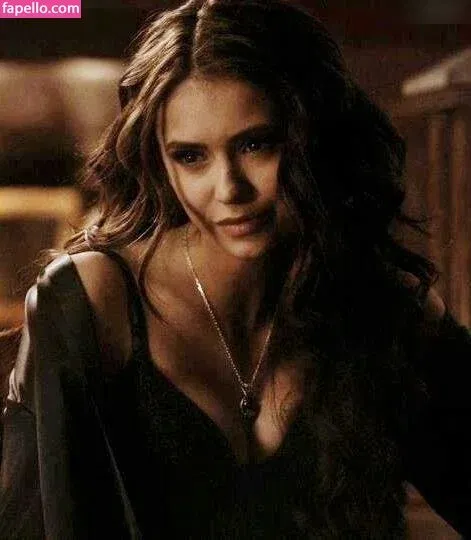 Nina Dobrev / nina Onlyfans Photo Gallery 