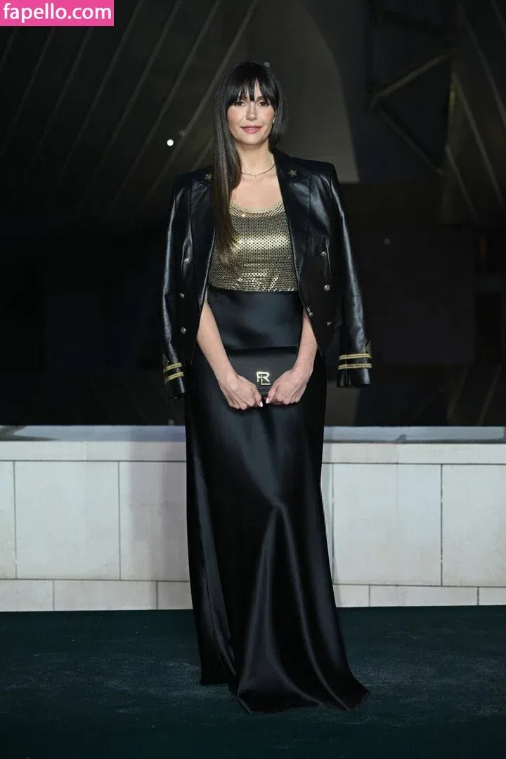 Nina Dobrev / nina Onlyfans Photo Gallery 