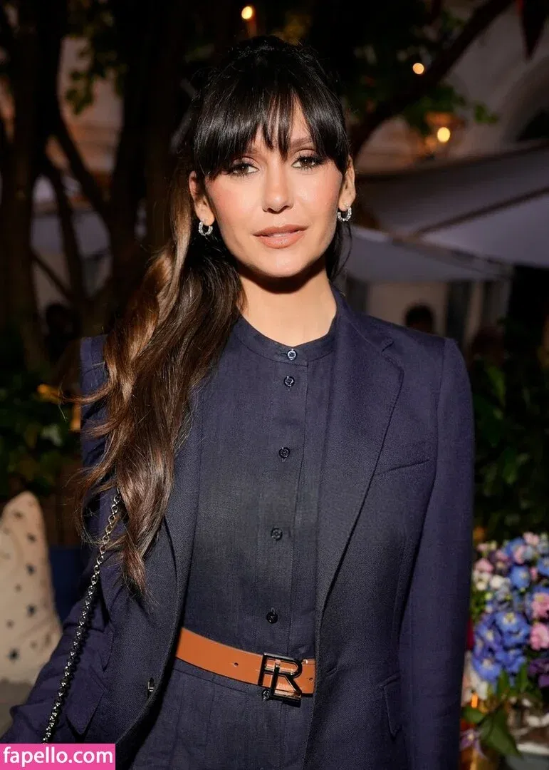 Nina Dobrev / nina Onlyfans Photo Gallery 