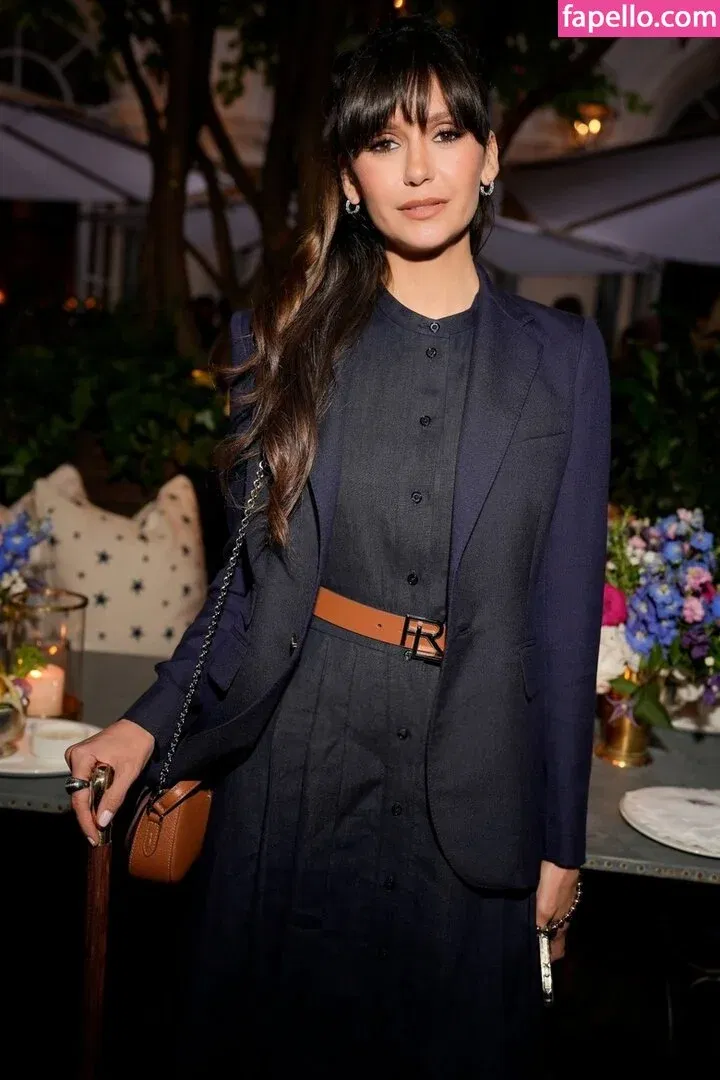 Nina Dobrev / nina Onlyfans Photo Gallery 