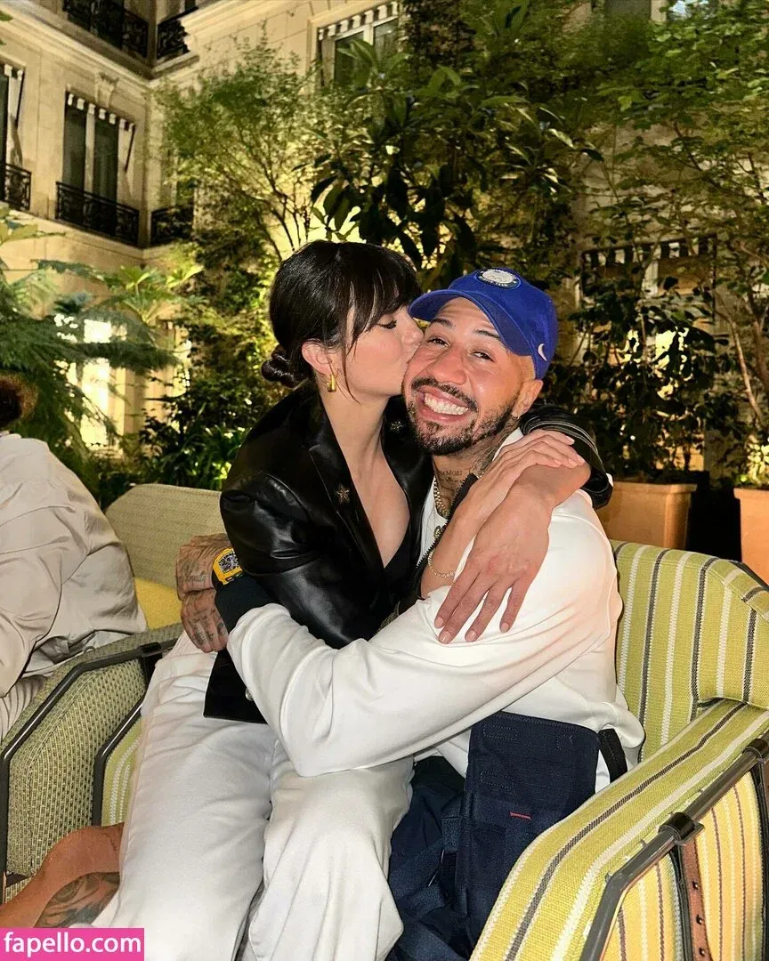 Nina Dobrev / nina Onlyfans Photo Gallery 