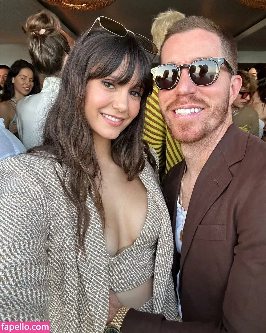 Nina Dobrev / nina Onlyfans Photo Gallery 