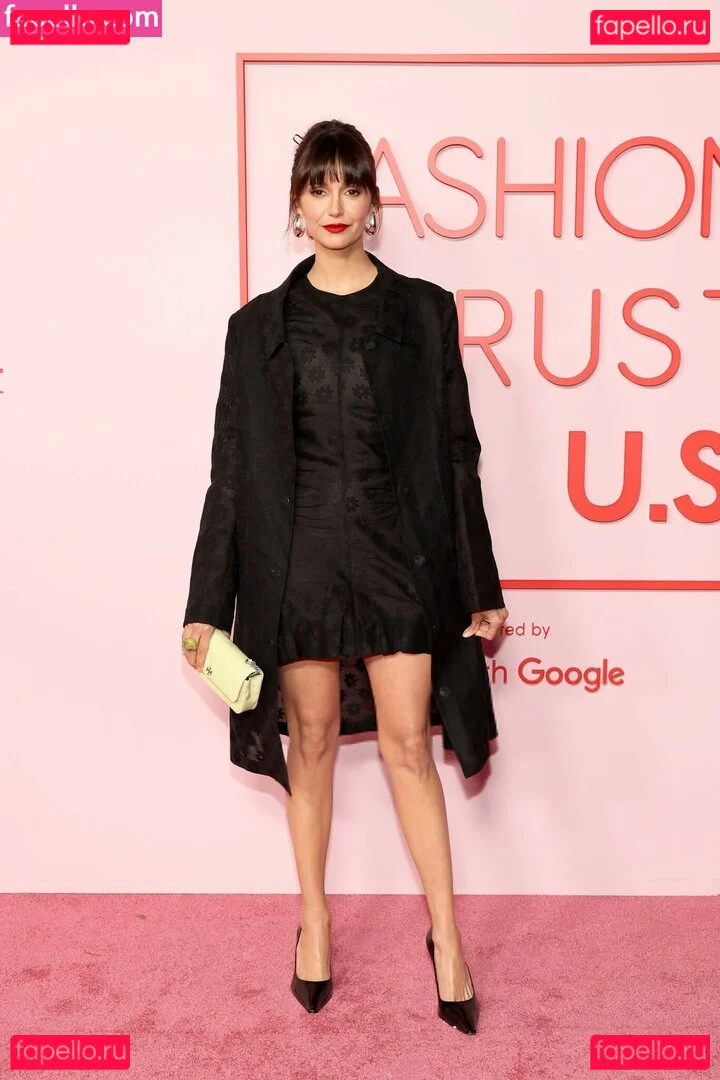 Nina Dobrev / nina Onlyfans Photo Gallery 