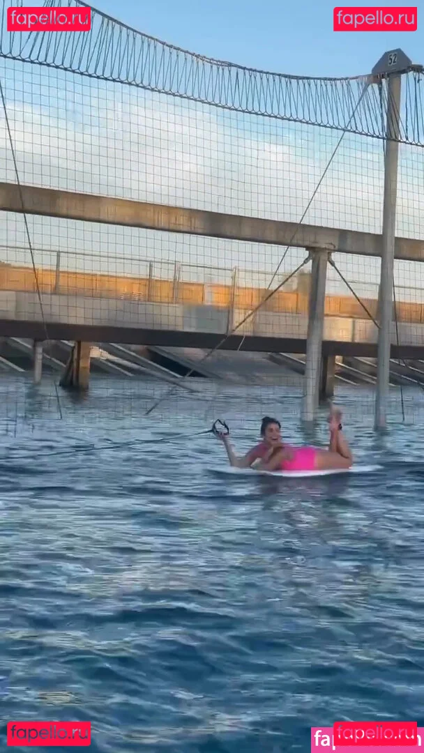 Nina Dobrev / nina Onlyfans Photo Gallery 