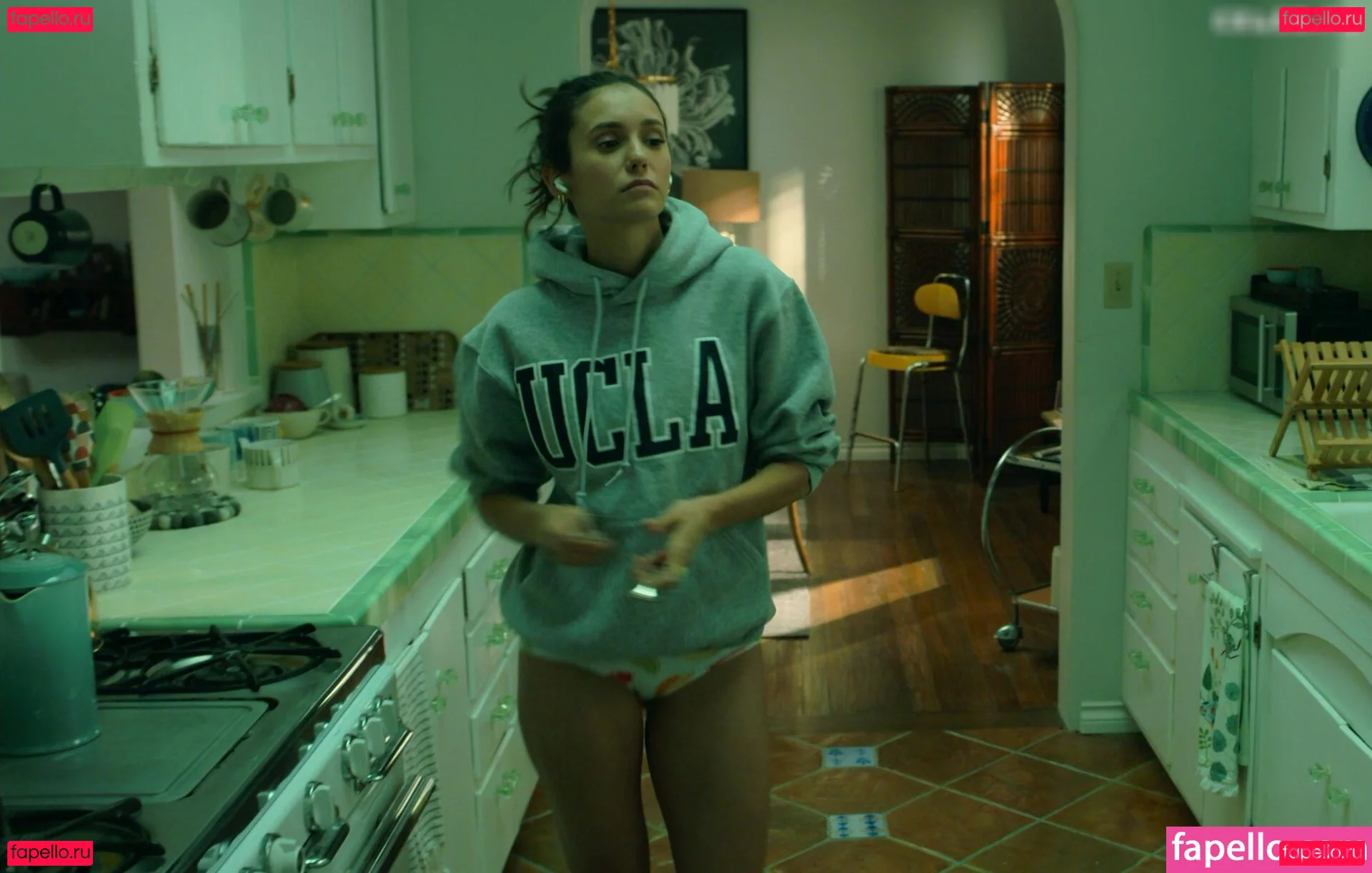 Nina Dobrev / nina Onlyfans Photo Gallery 