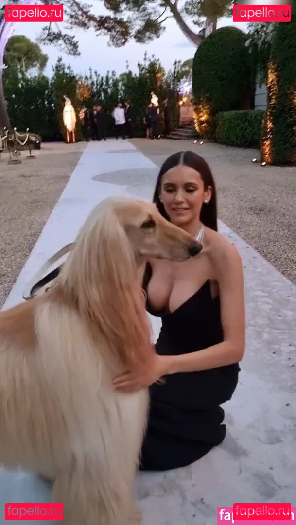 Nina Dobrev / nina Onlyfans Photo Gallery 