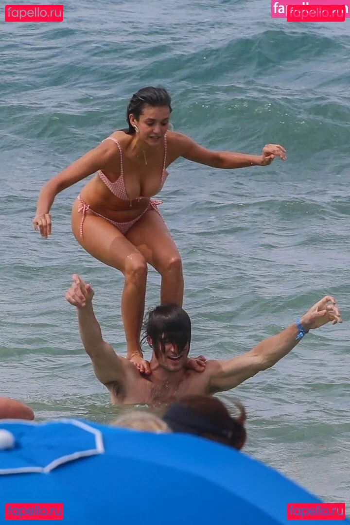 Nina Dobrev / nina Onlyfans Photo Gallery 