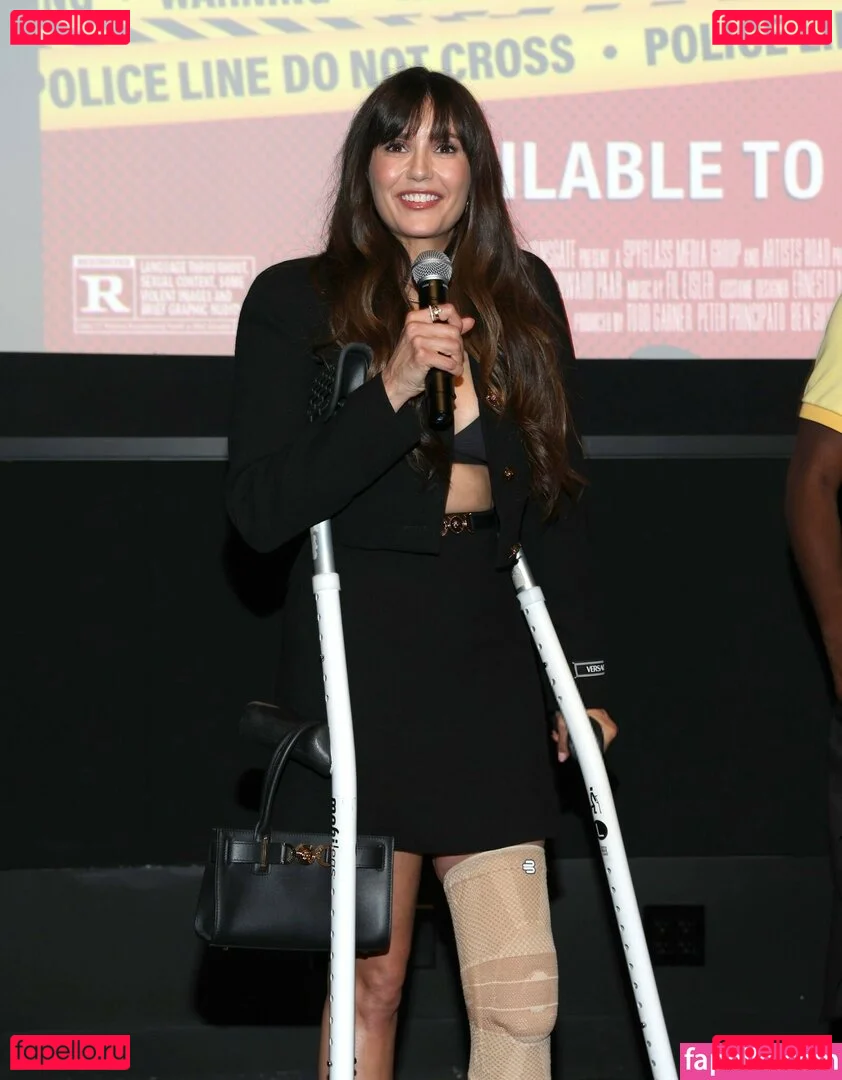 Nina Dobrev / nina Onlyfans Photo Gallery 