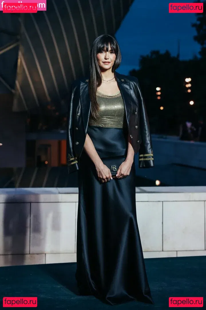 Nina Dobrev / nina Onlyfans Photo Gallery 