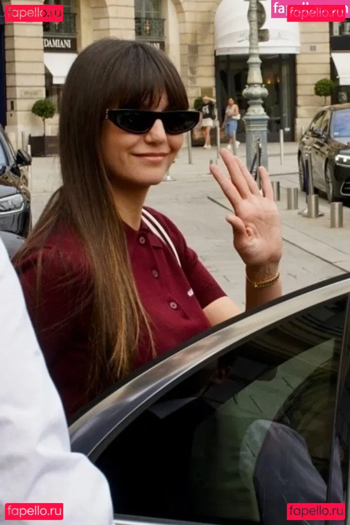 Nina Dobrev / nina Onlyfans Photo Gallery 