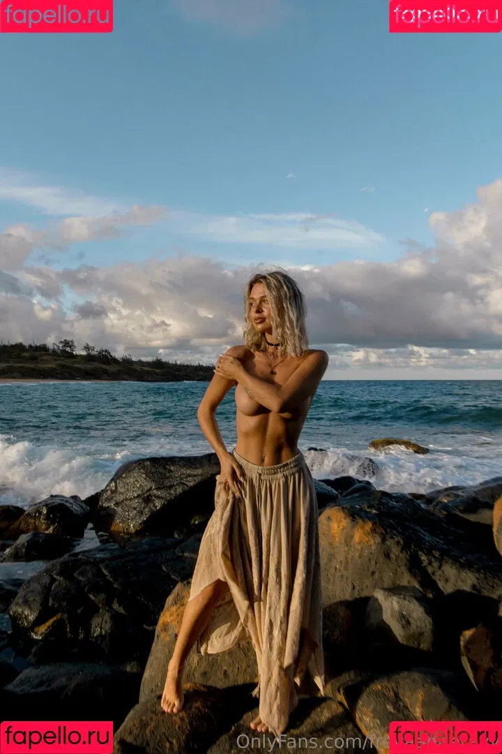Rachel Anne Rayy / rayyso_ Onlyfans Photo Gallery 