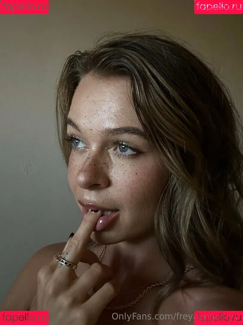 Rachel Anne Rayy / rayyso_ Onlyfans Photo Gallery 