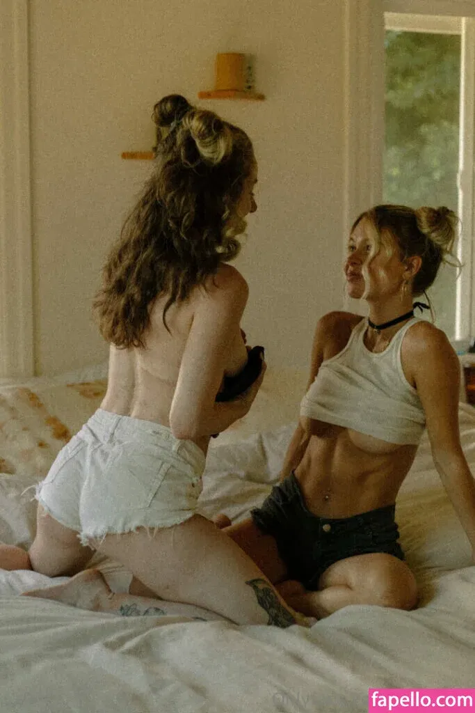 Rachel Anne Rayy / rayyso_ Onlyfans Photo Gallery 