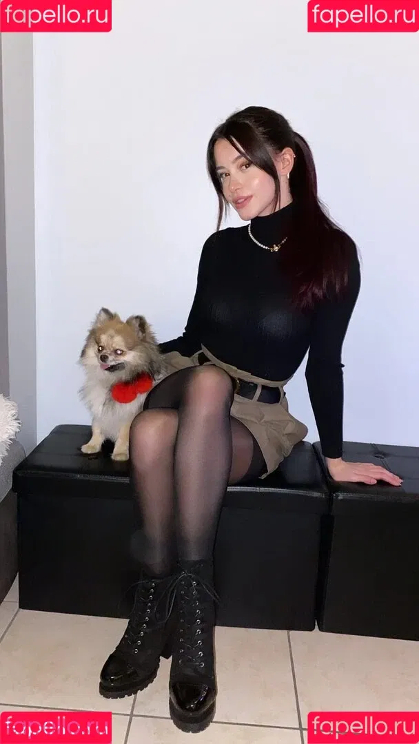 Léa Elui / leaelui Onlyfans Photo Gallery 