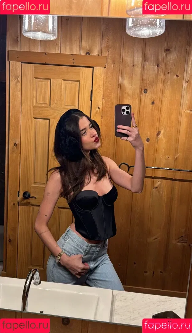 Léa Elui / leaelui Onlyfans Photo Gallery 