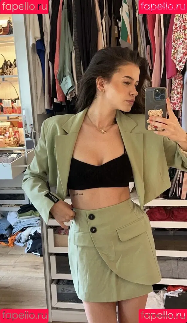 Léa Elui / leaelui Onlyfans Photo Gallery 