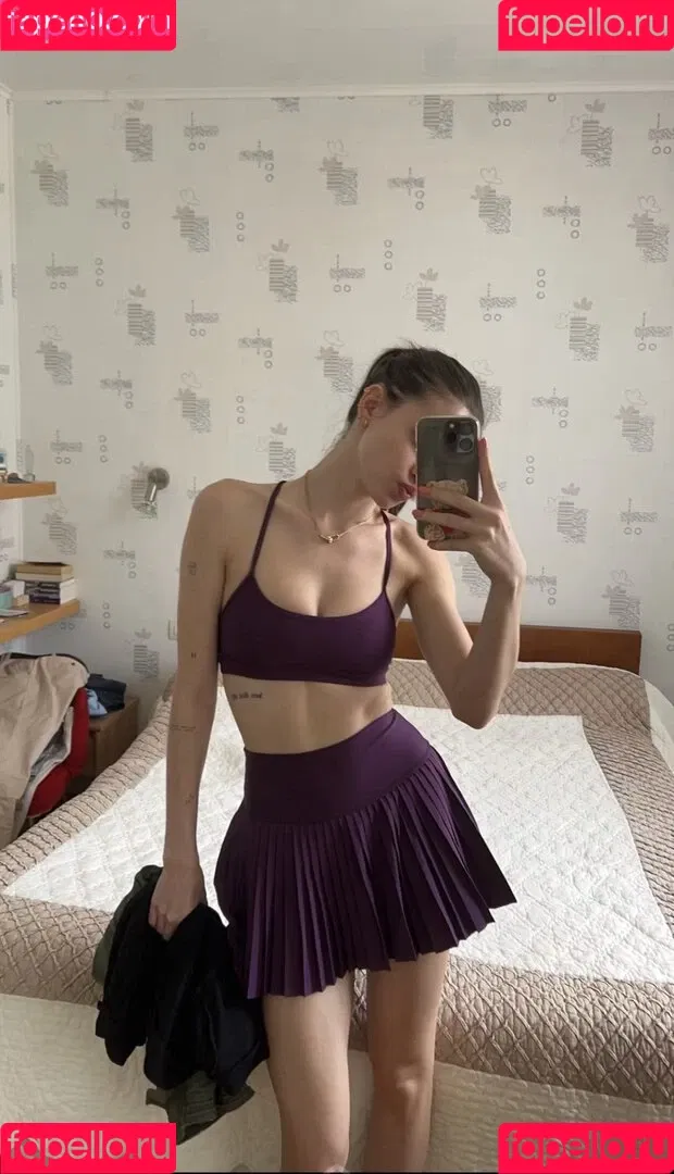Léa Elui / leaelui Onlyfans Photo Gallery 