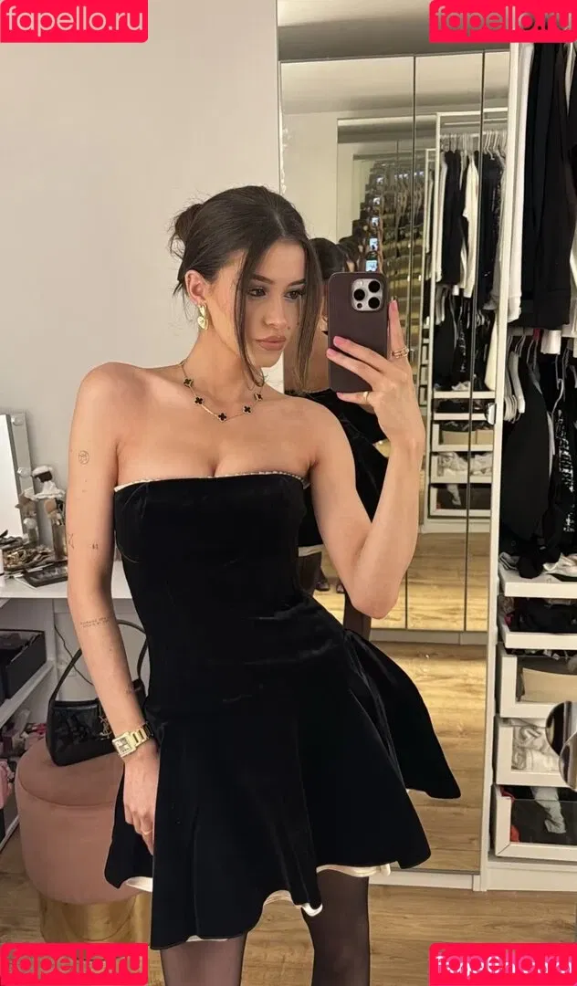 Léa Elui / leaelui Onlyfans Photo Gallery 