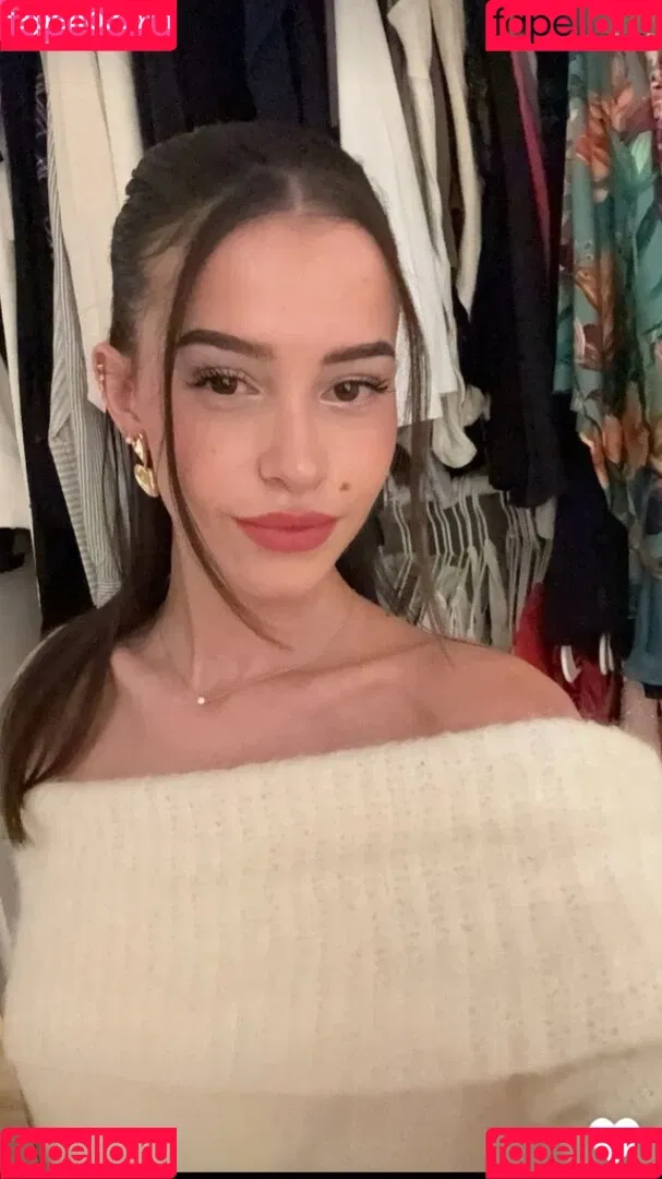 Léa Elui / leaelui Onlyfans Photo Gallery 