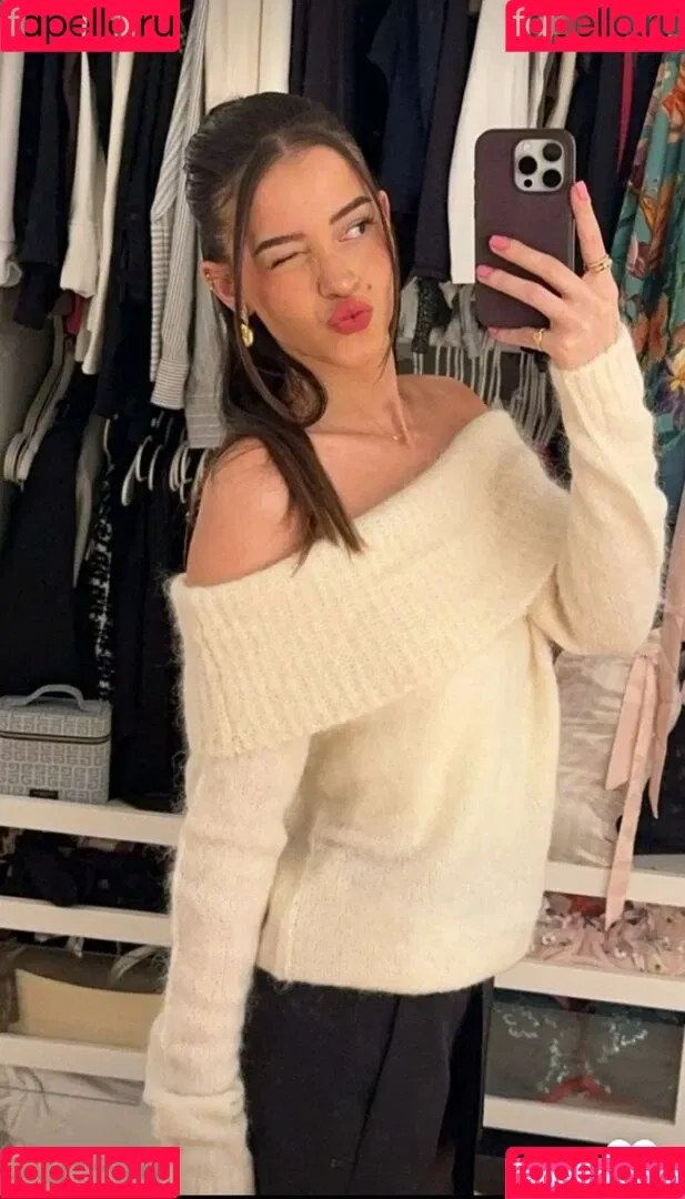 Léa Elui / leaelui Onlyfans Photo Gallery 
