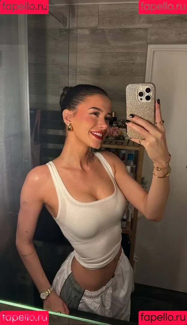 Léa Elui / leaelui Onlyfans Photo Gallery 