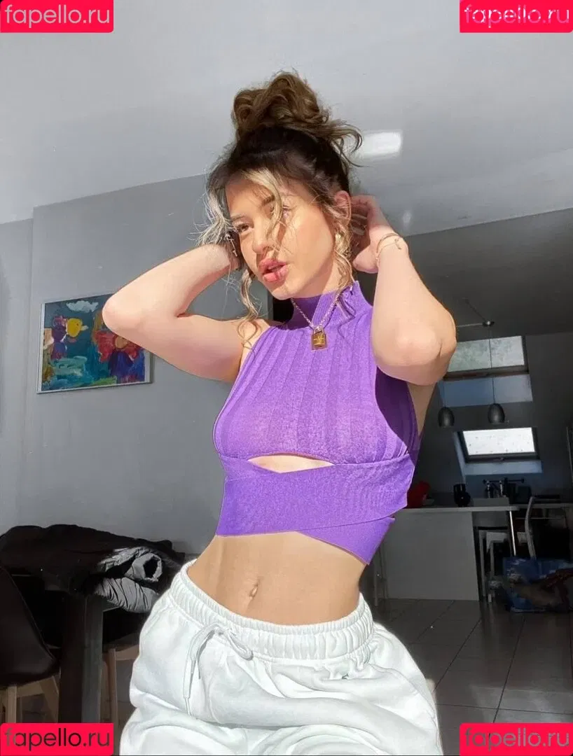 Léa Elui / leaelui Onlyfans Photo Gallery 