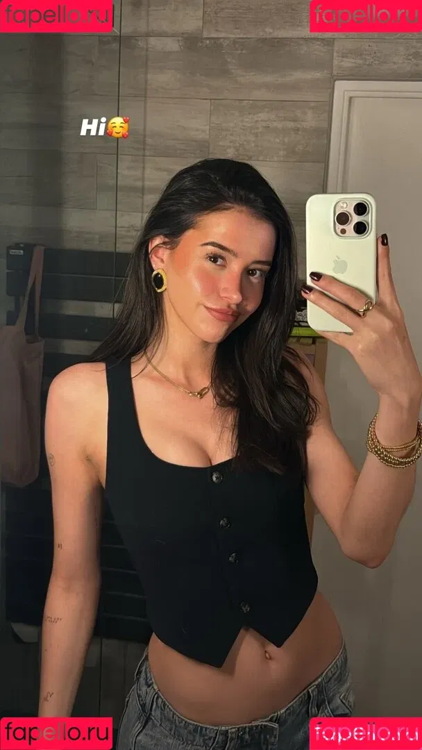 Léa Elui / leaelui Onlyfans Photo Gallery 