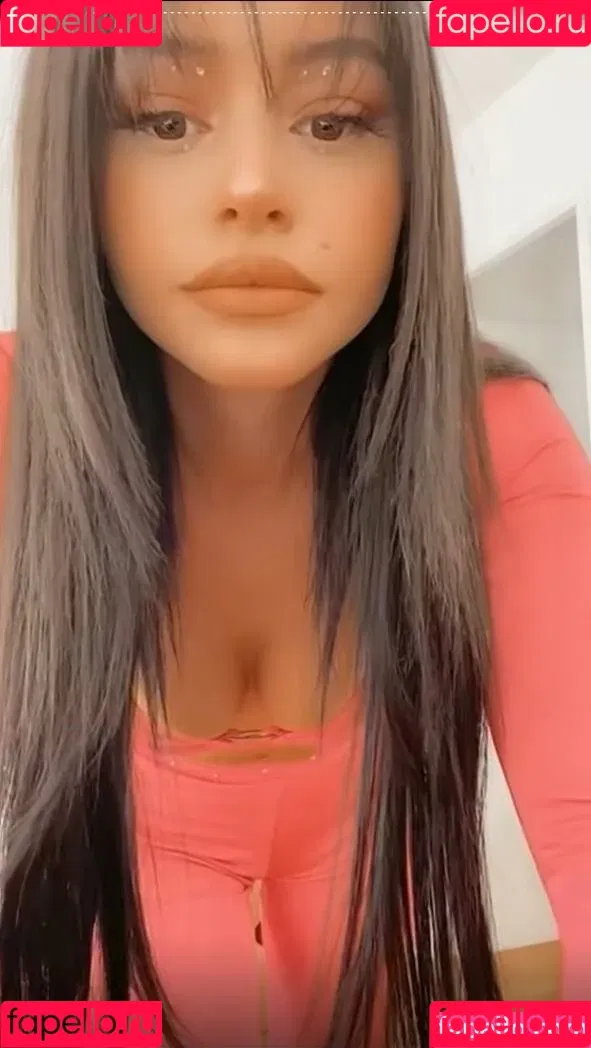Léa Elui / leaelui Onlyfans Photo Gallery 