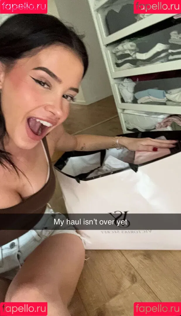 Léa Elui / leaelui Onlyfans Photo Gallery 