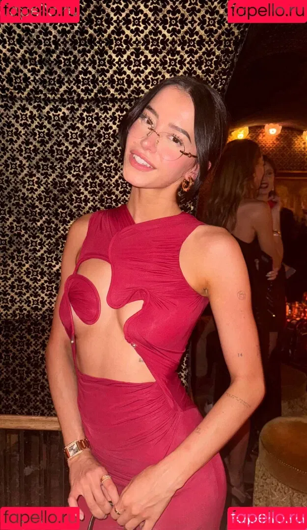 Léa Elui / leaelui Onlyfans Photo Gallery 
