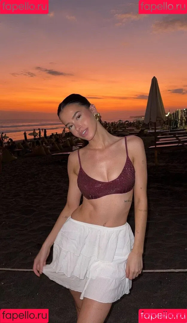 Léa Elui / leaelui Onlyfans Photo Gallery 