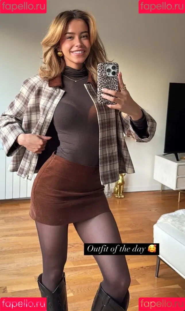 Léa Elui / leaelui Onlyfans Photo Gallery 