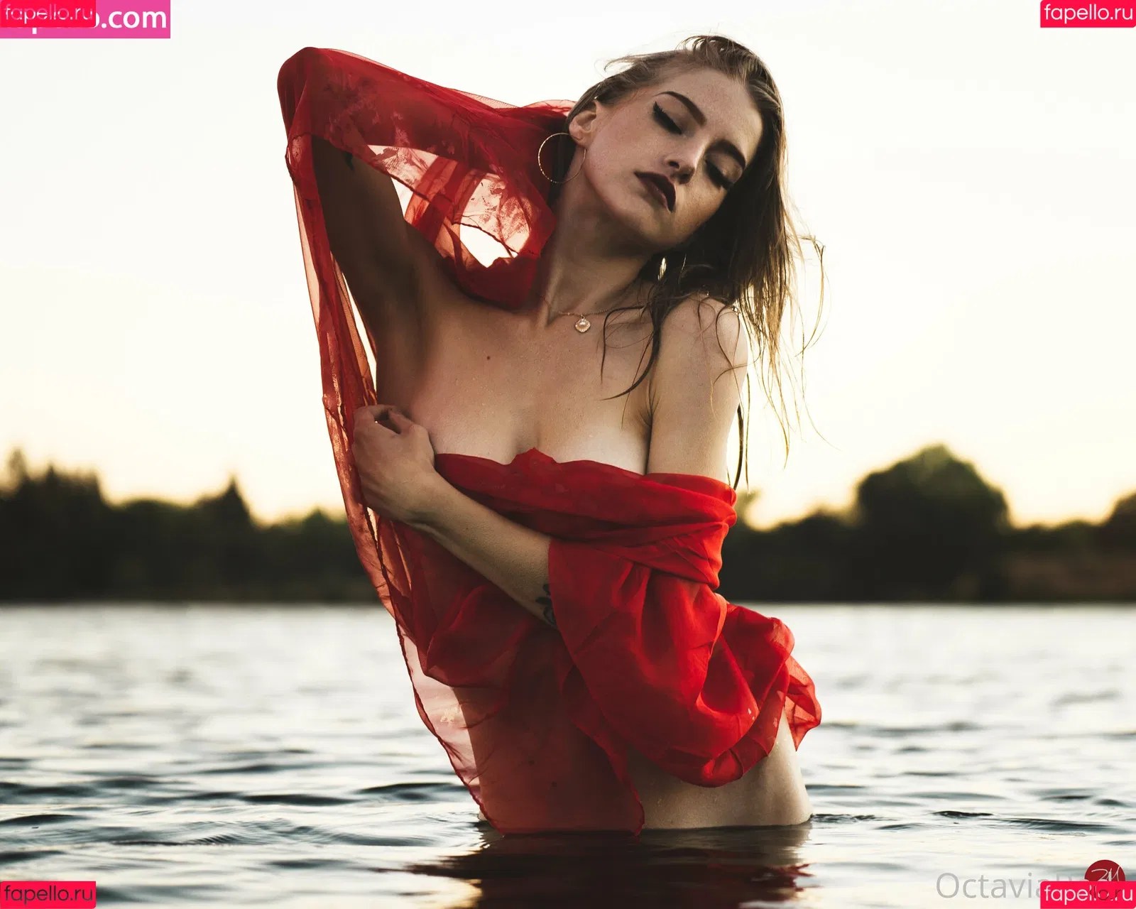 BERRY / Octavia Red / OctaviaXRed / octaviared / x.redclouds Onlyfans Photo Gallery 