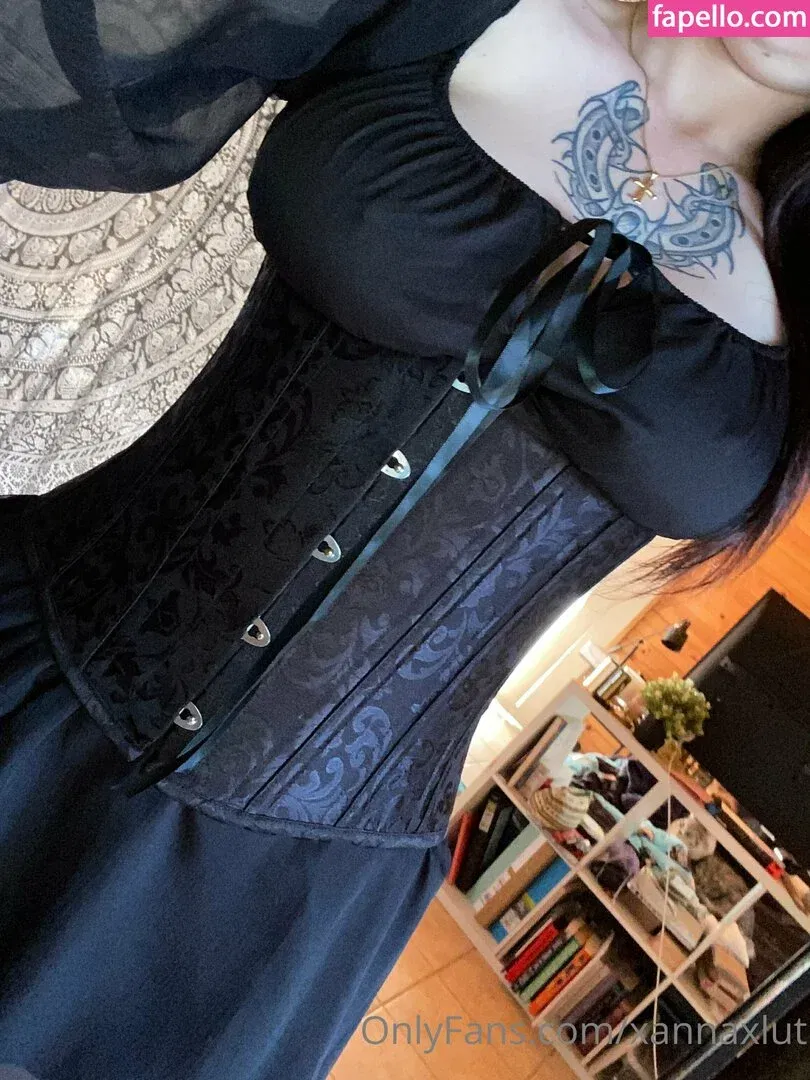shanutxo / xannaxlut Onlyfans Photo Gallery 