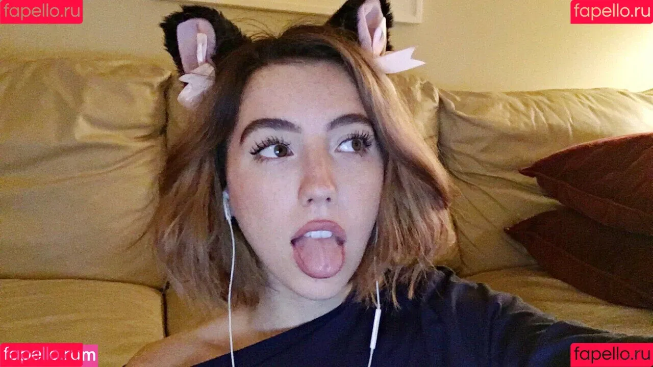 Breebunn / bunnbree Onlyfans Photo Gallery 