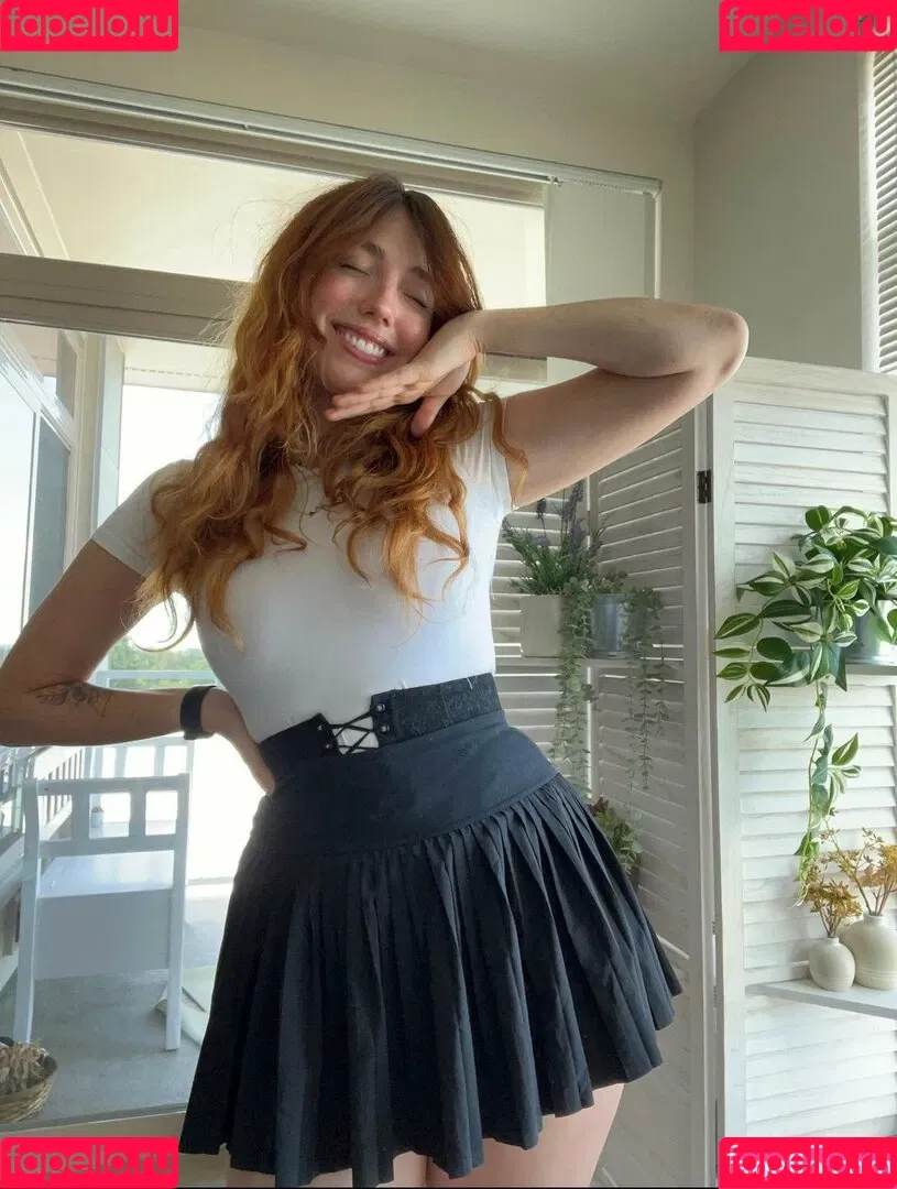 Breebunn / bunnbree Onlyfans Photo Gallery 