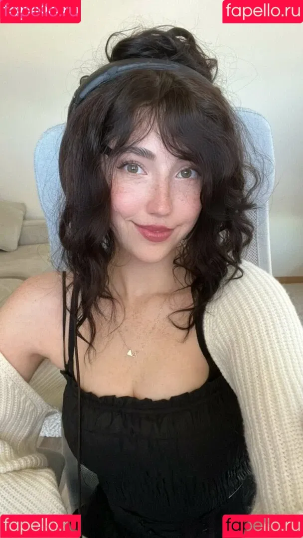 Breebunn / bunnbree Onlyfans Photo Gallery 