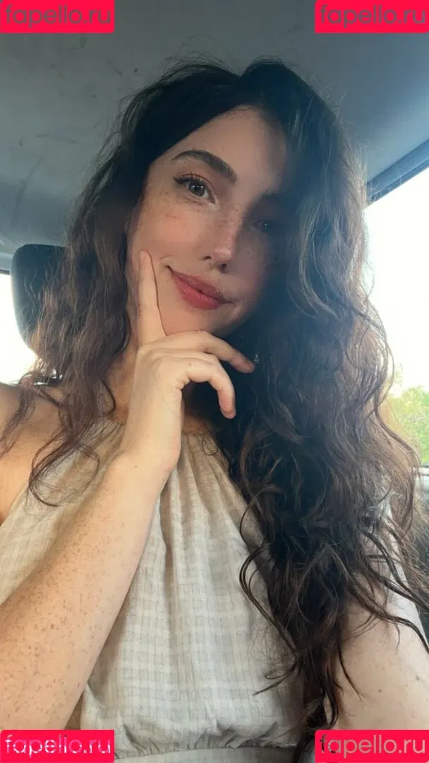 Breebunn / bunnbree Onlyfans Photo Gallery 
