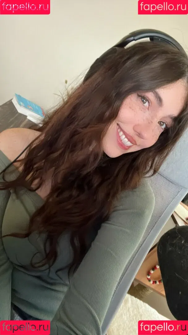 Breebunn / bunnbree Onlyfans Photo Gallery 