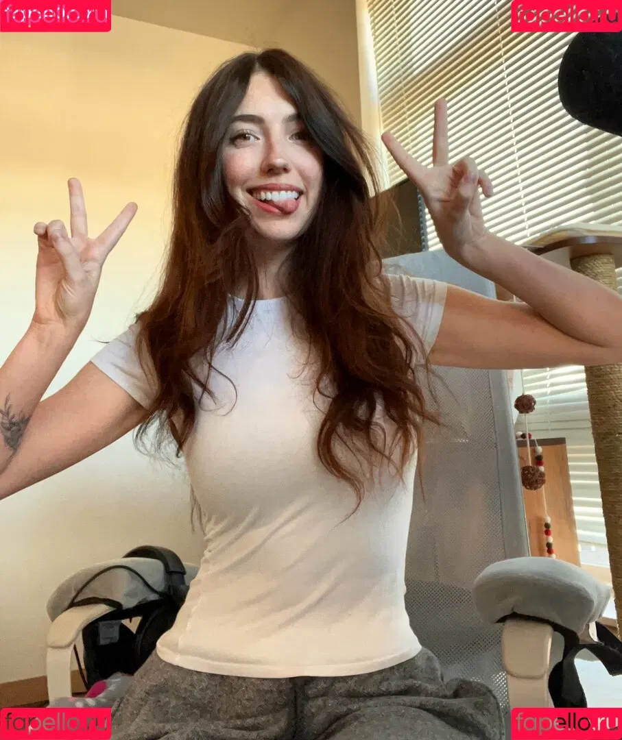 Breebunn / bunnbree Onlyfans Photo Gallery 