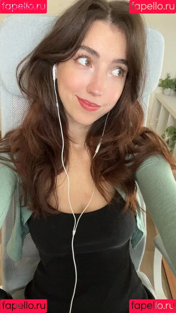 Breebunn / bunnbree Onlyfans Photo Gallery 