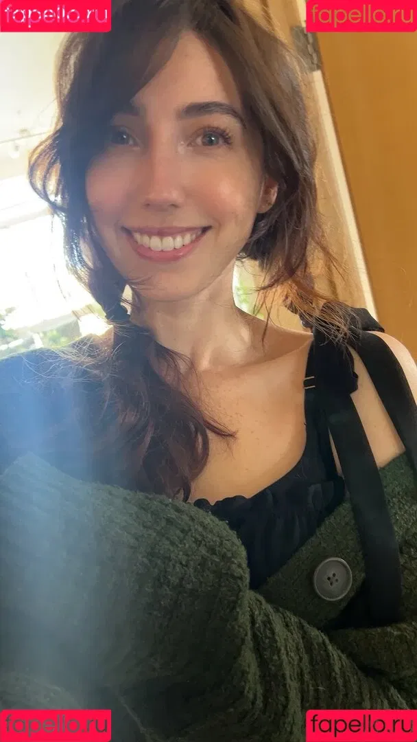 Breebunn / bunnbree Onlyfans Photo Gallery 