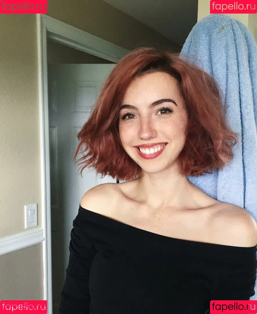 Breebunn / bunnbree Onlyfans Photo Gallery 