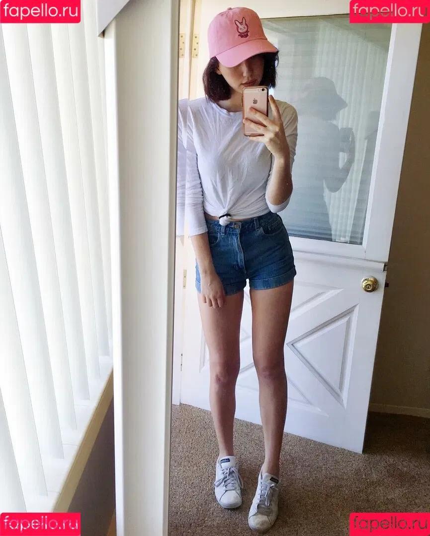 Breebunn / bunnbree Onlyfans Photo Gallery 
