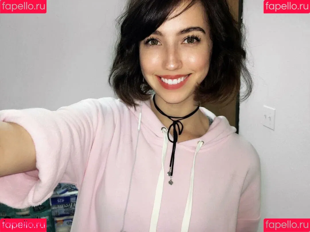 Breebunn / bunnbree Onlyfans Photo Gallery 