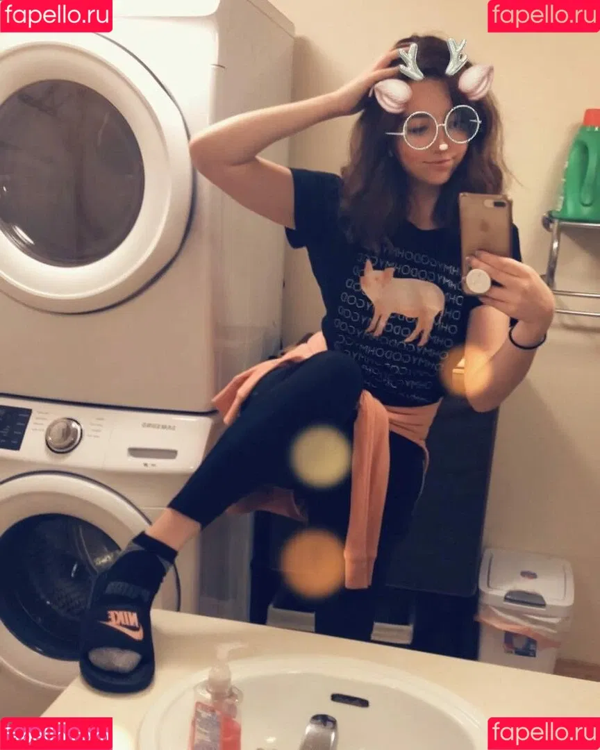 Breebunn / bunnbree Onlyfans Photo Gallery 