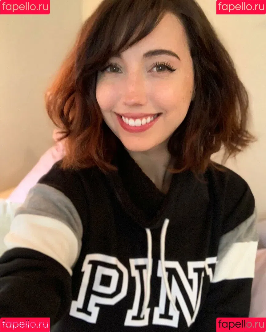 Breebunn / bunnbree Onlyfans Photo Gallery 