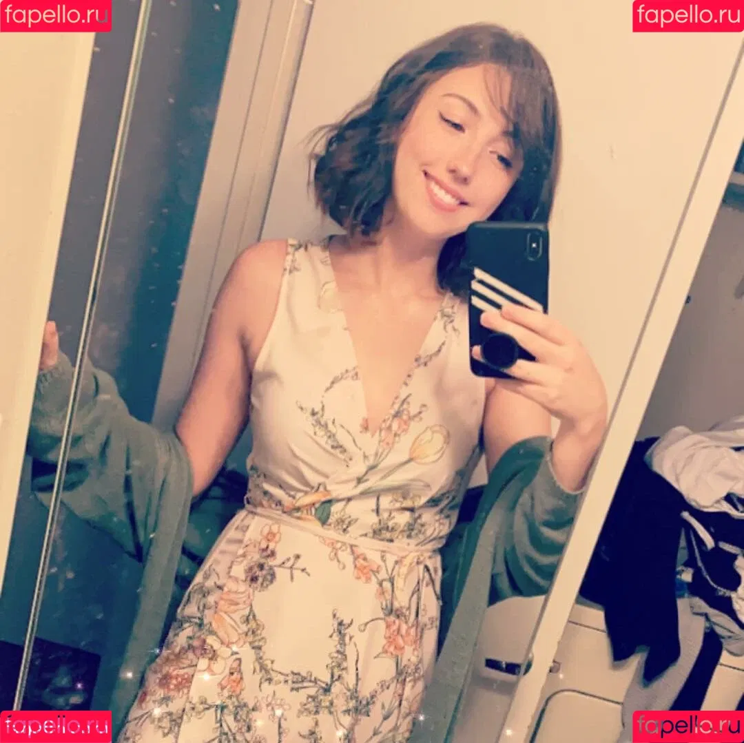 Breebunn / bunnbree Onlyfans Photo Gallery 